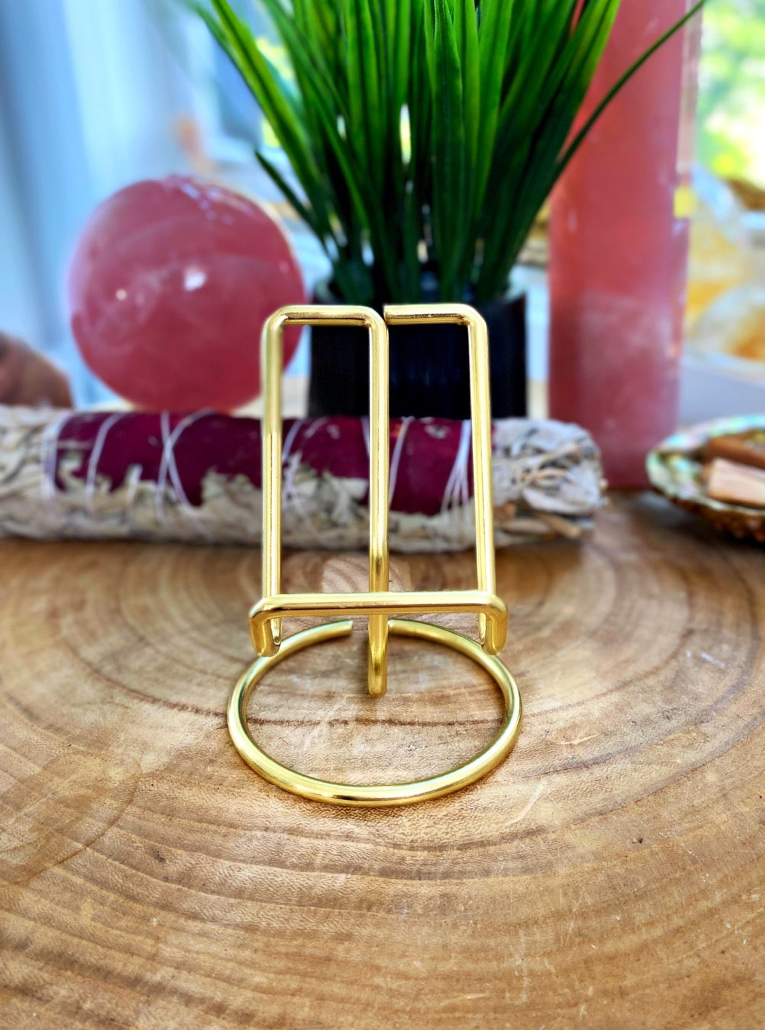 Gold Stand