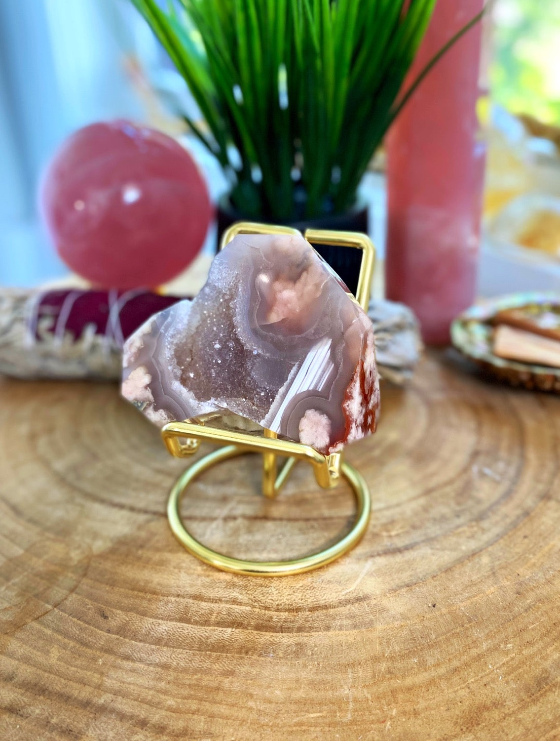 Gold Stand