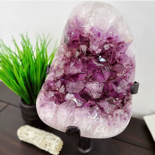 Amethyst Specimen XL